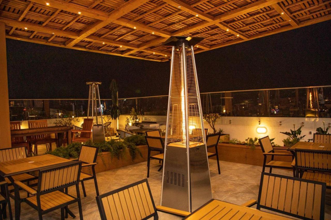 Triple E Hotel And Spa 아디스아바바 외부 사진