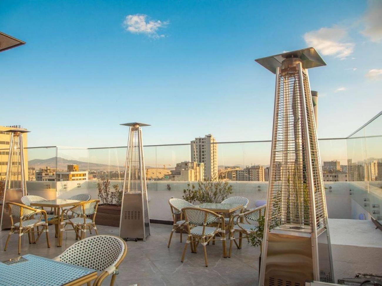 Triple E Hotel And Spa 아디스아바바 외부 사진